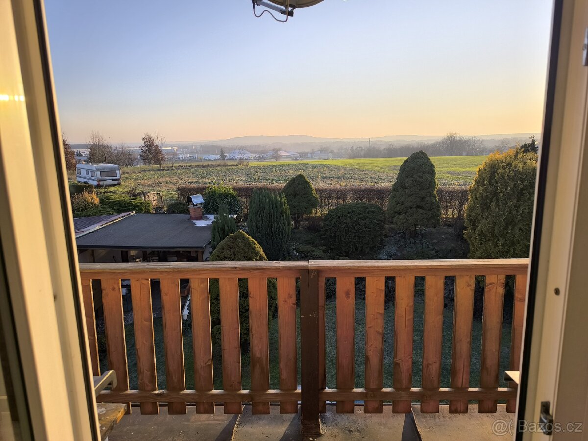 Pronájem podkrovního bytů 2+1 - 3