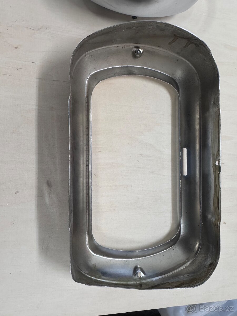 Rámečky světel Avia Škoda 1203 - 3