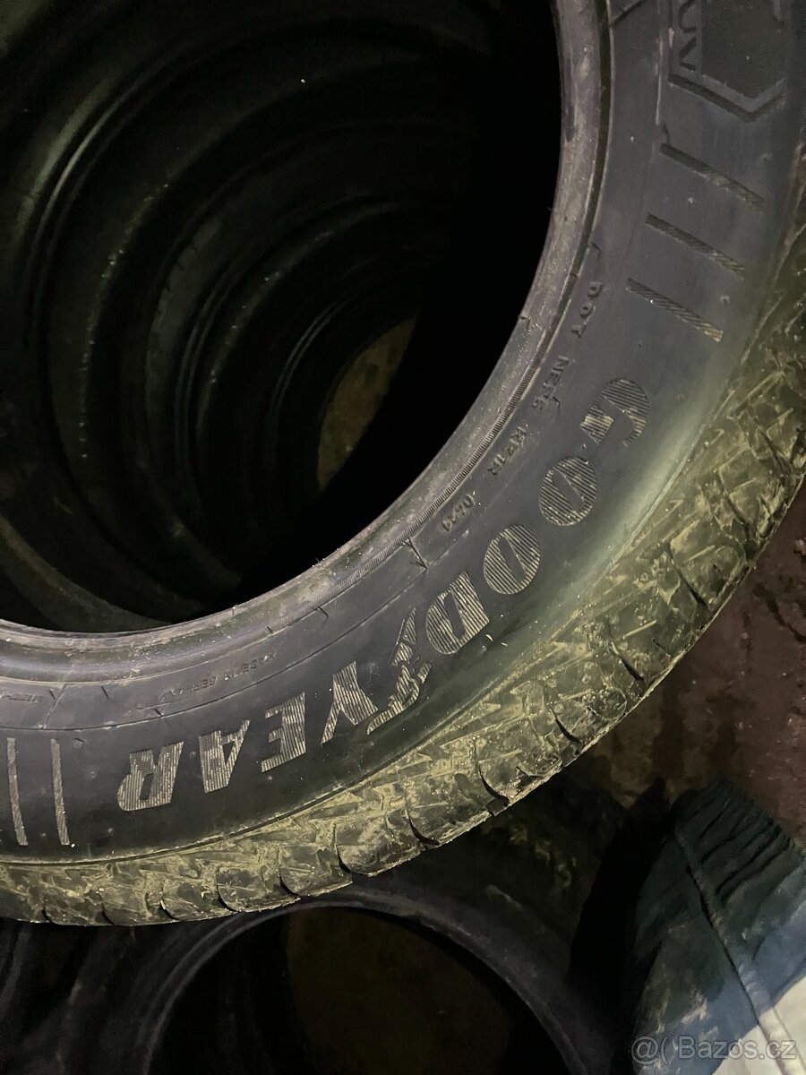 Sada celoroční GOODYEAR 4 SEASONS 255/55R19 - 3