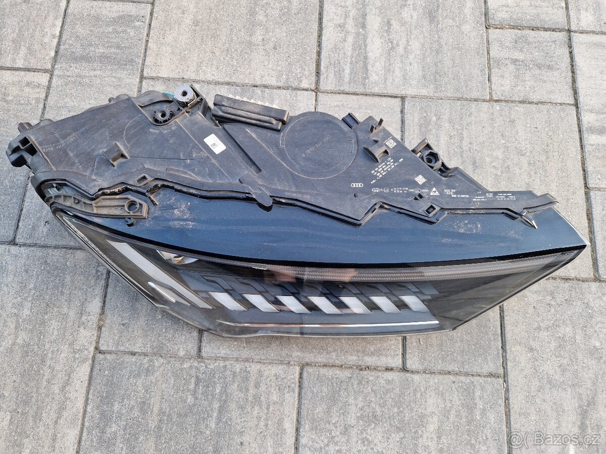 Svetlo Q7 4M0 941 040C - 3