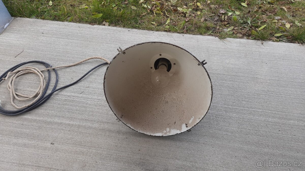 Světlo průmyslové 220v - 3