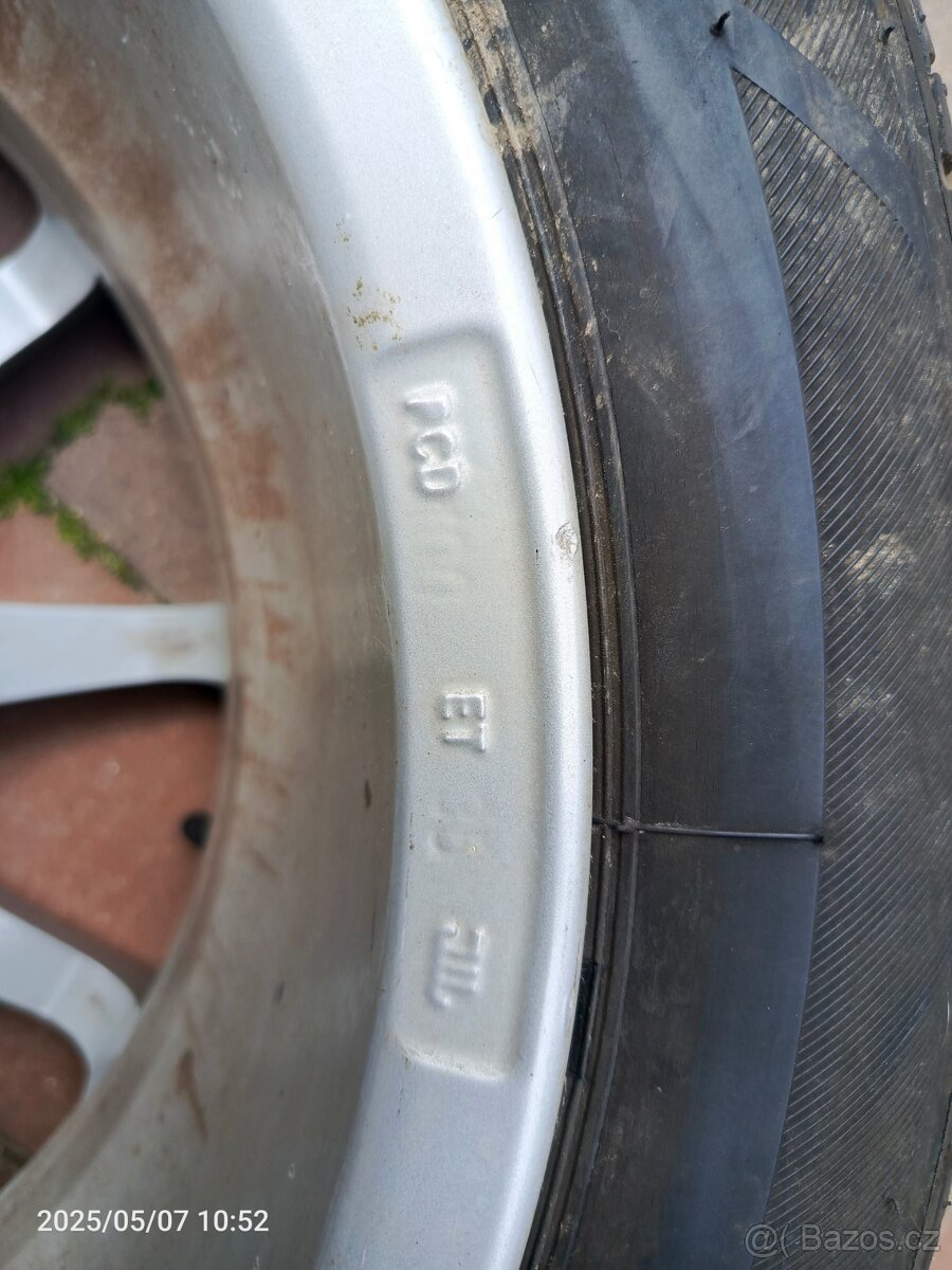Toyota Yaris-letní pneu. - 3