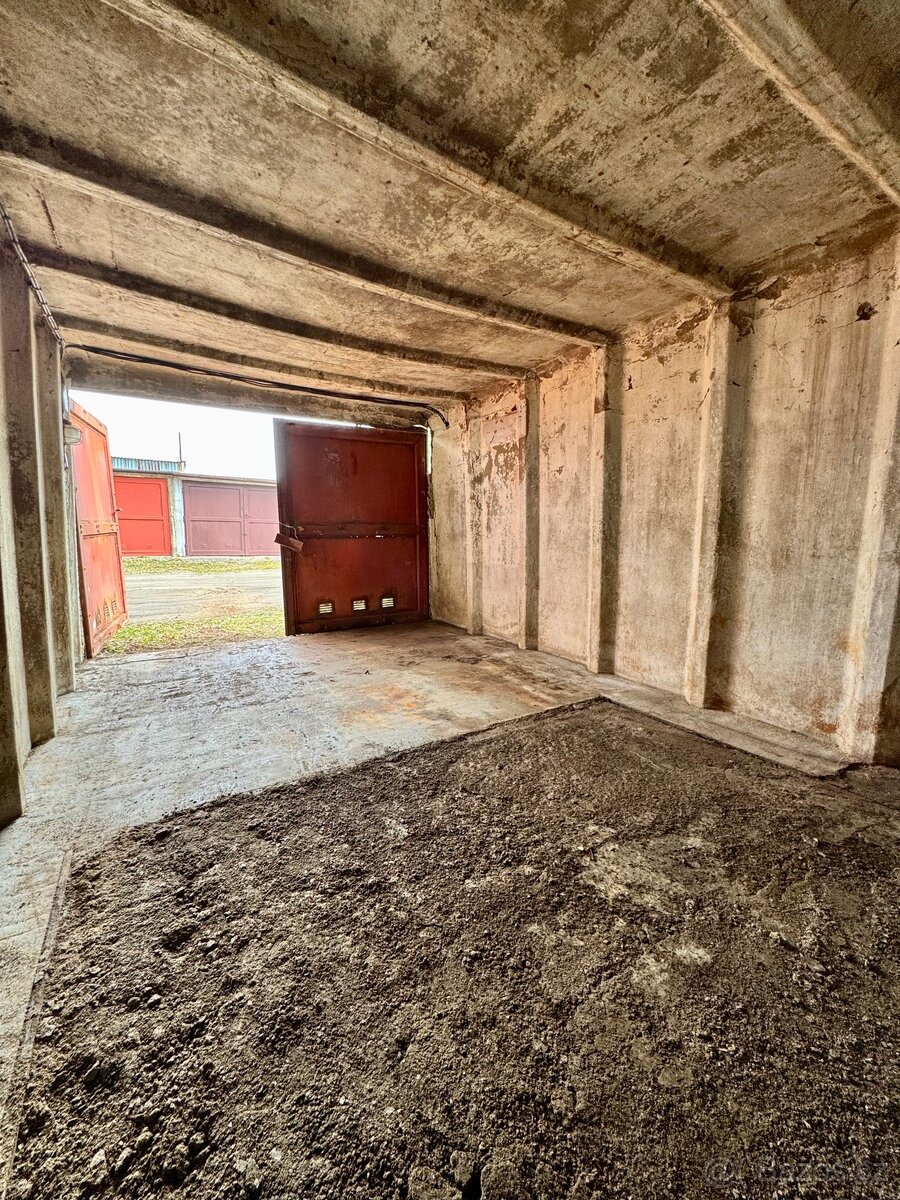 Garáž Žďár nad Sázavou - 3