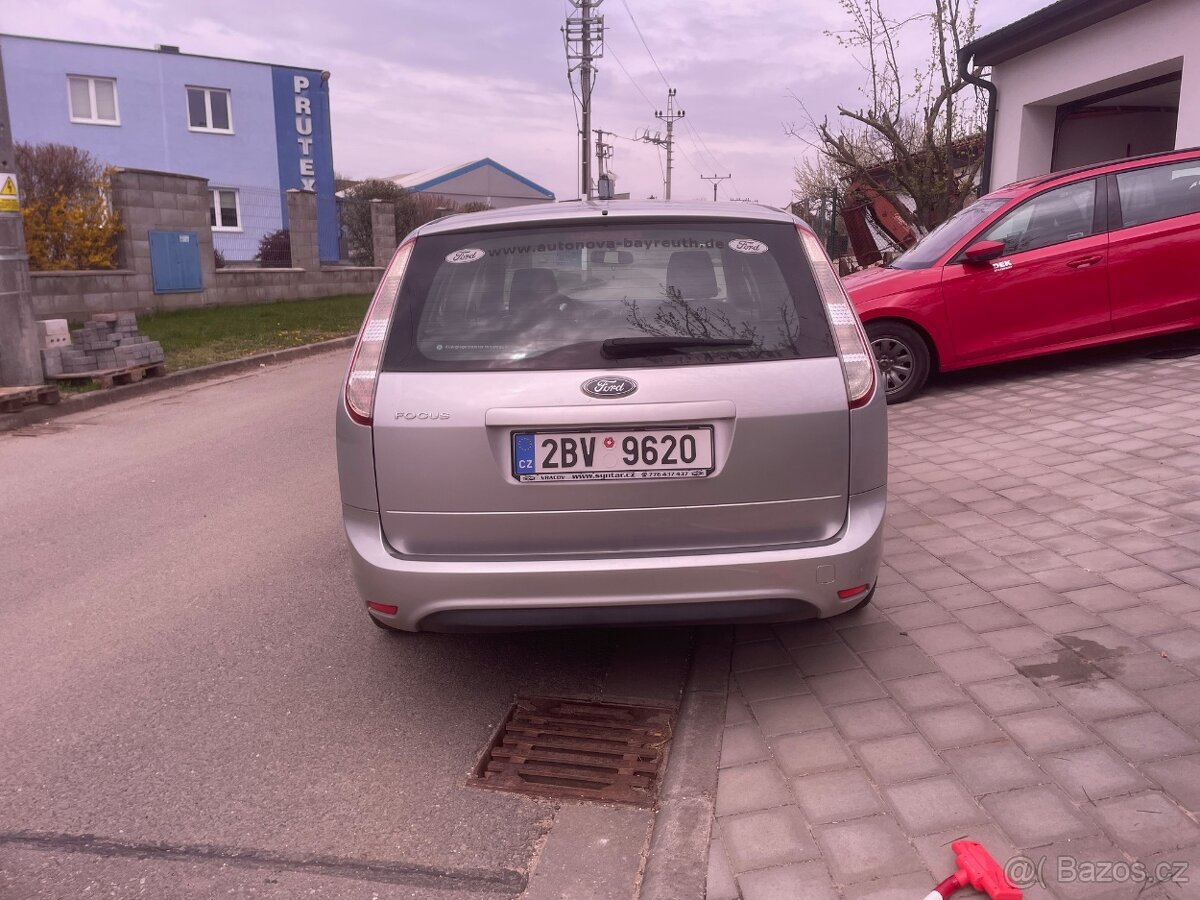 Ford Focus 1.6 benzín 74kW - 3