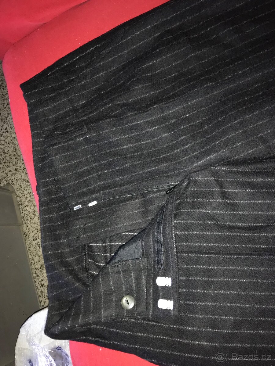 Prodám kostým - sako, sukně, kalhoty - 3