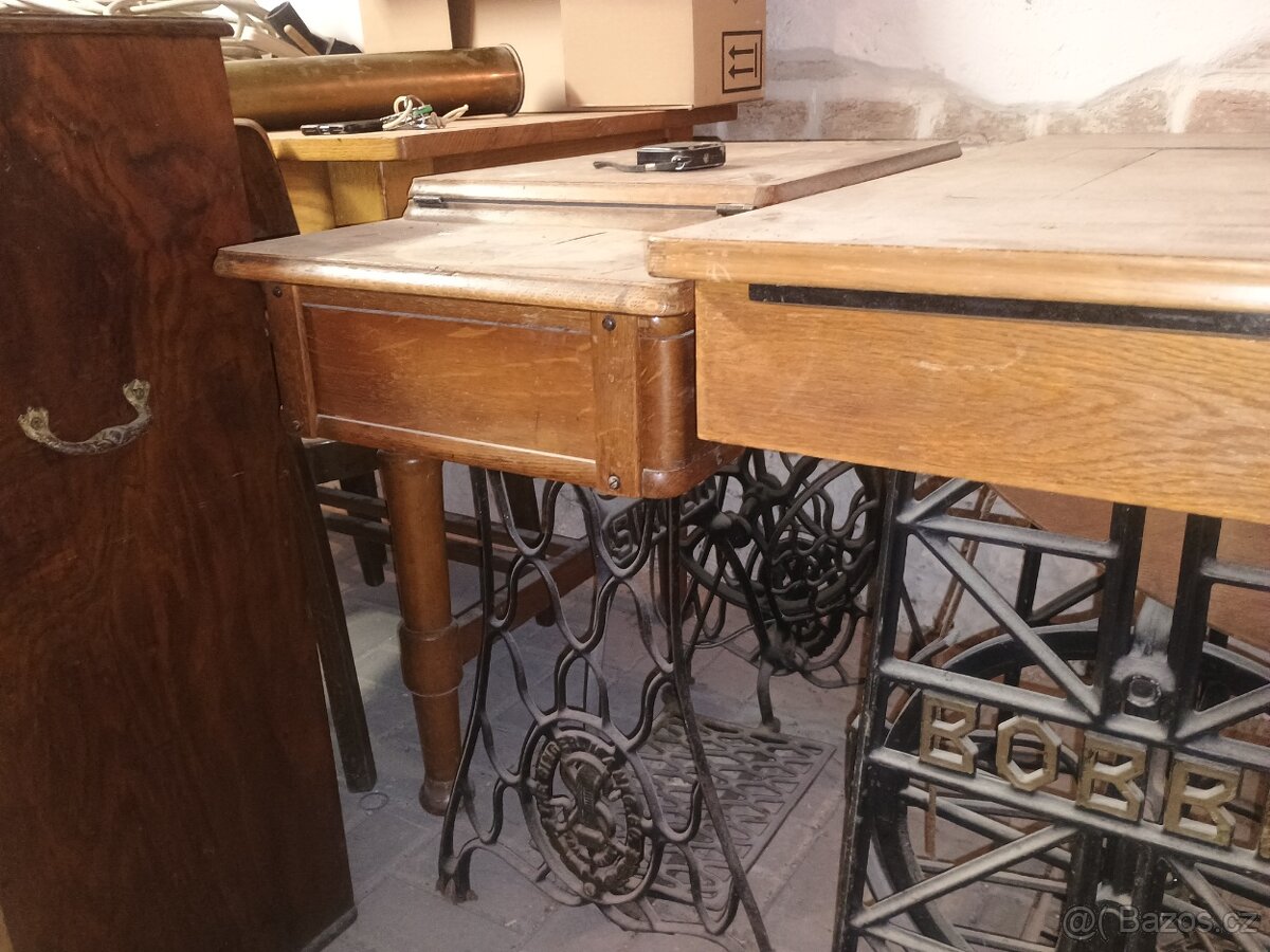 Staré šicí stroje - 3