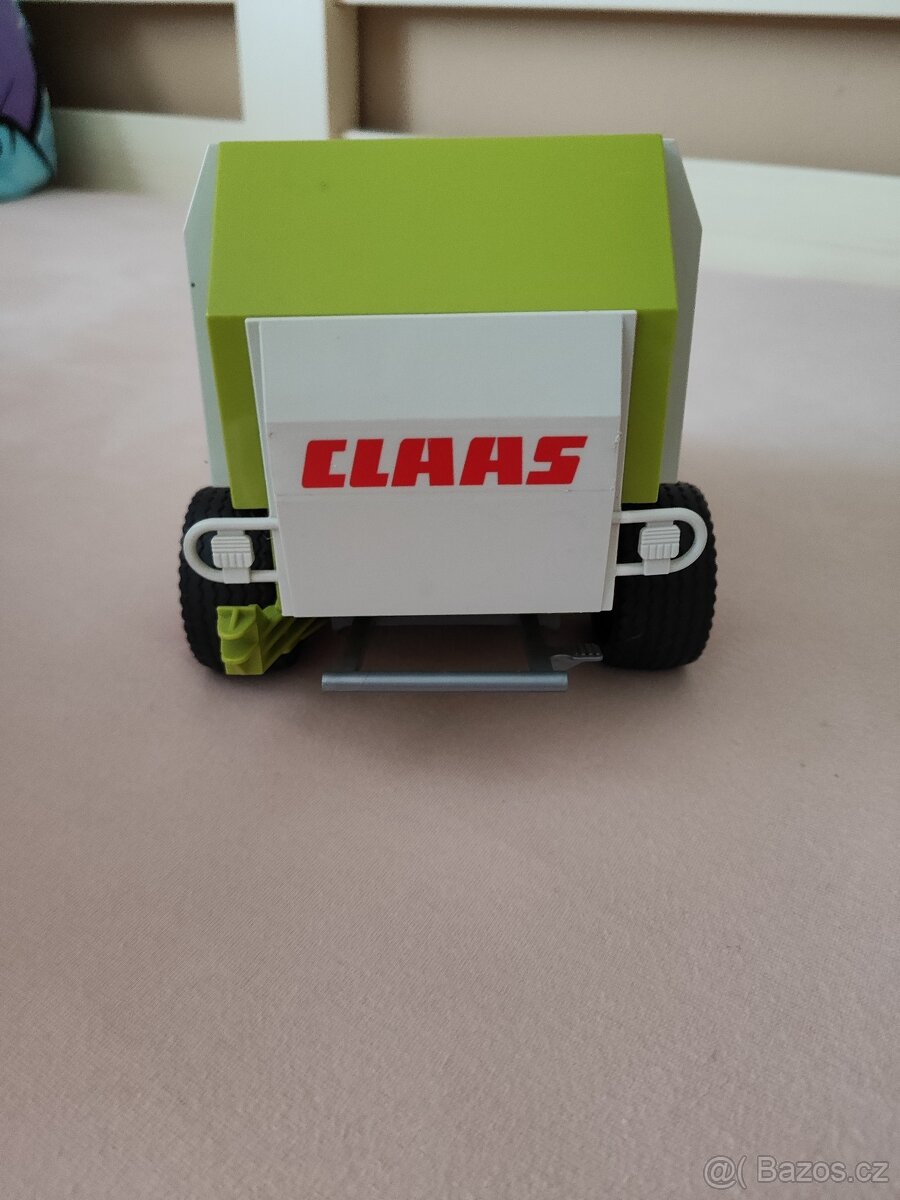 Balíkovač slámy Bruder model CLASS - 3