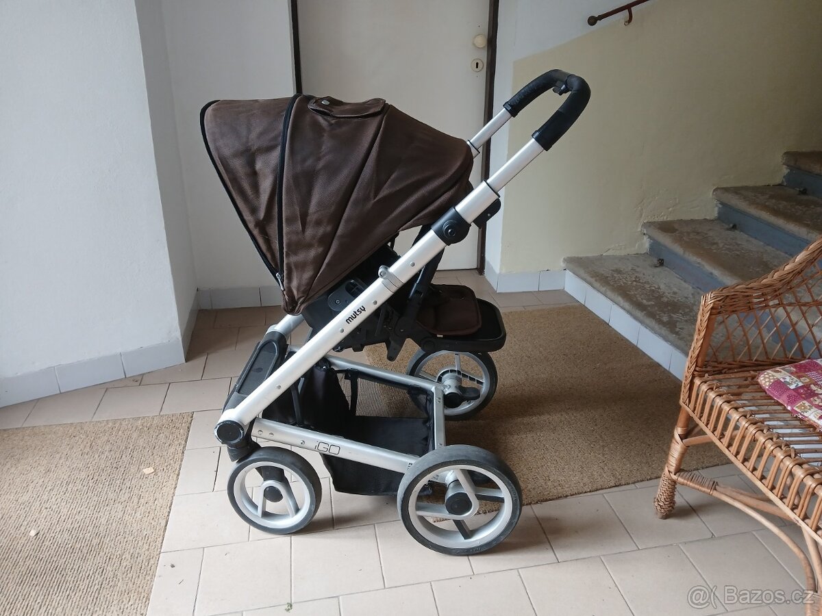Kočárek Mutsy - 3