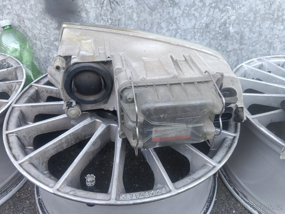 Xenony Octavia 2 - 3