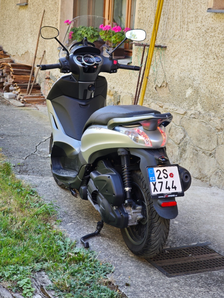 Piaggio Beverly 300 ABS - 3