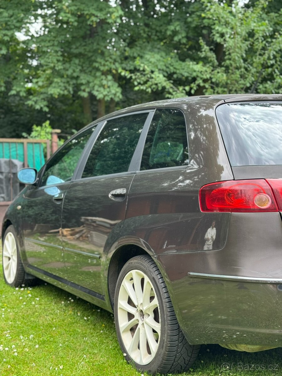 Fiat Croma 2.0 TDI manuál 6ti - 3