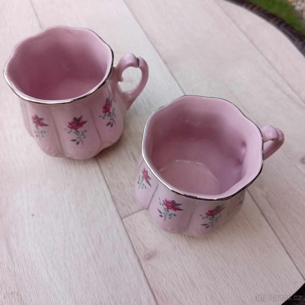 Hrnečky z růžového porcelánu - 3