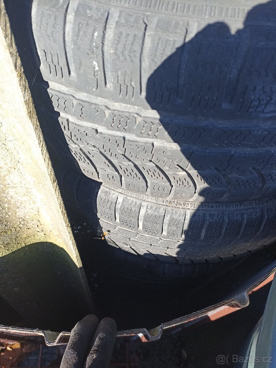 Prodám 4x plechové disky R16 Peugeot 307 - 3