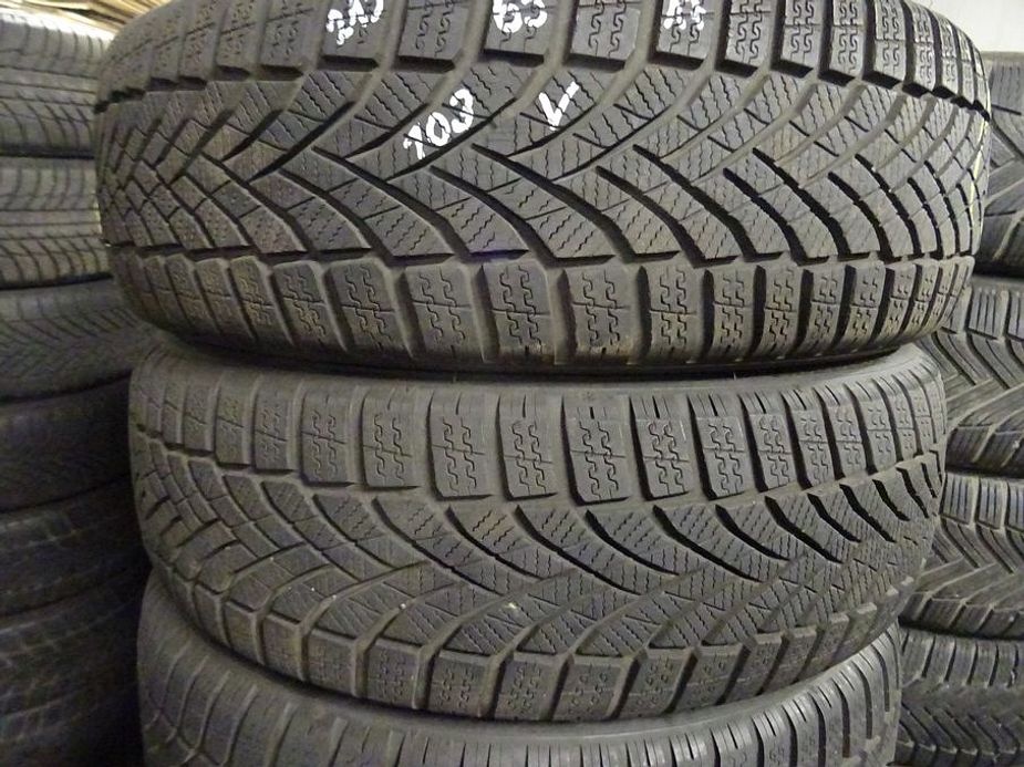 Zimní pneu Falken Eurowinter HS02, 215/65/17, 4 ks, 7 mm - 3