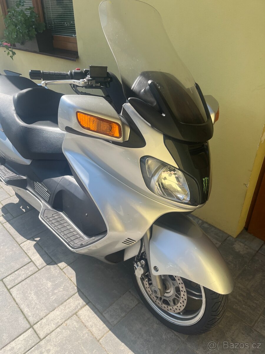 Suzuki 650 Burgman - 3