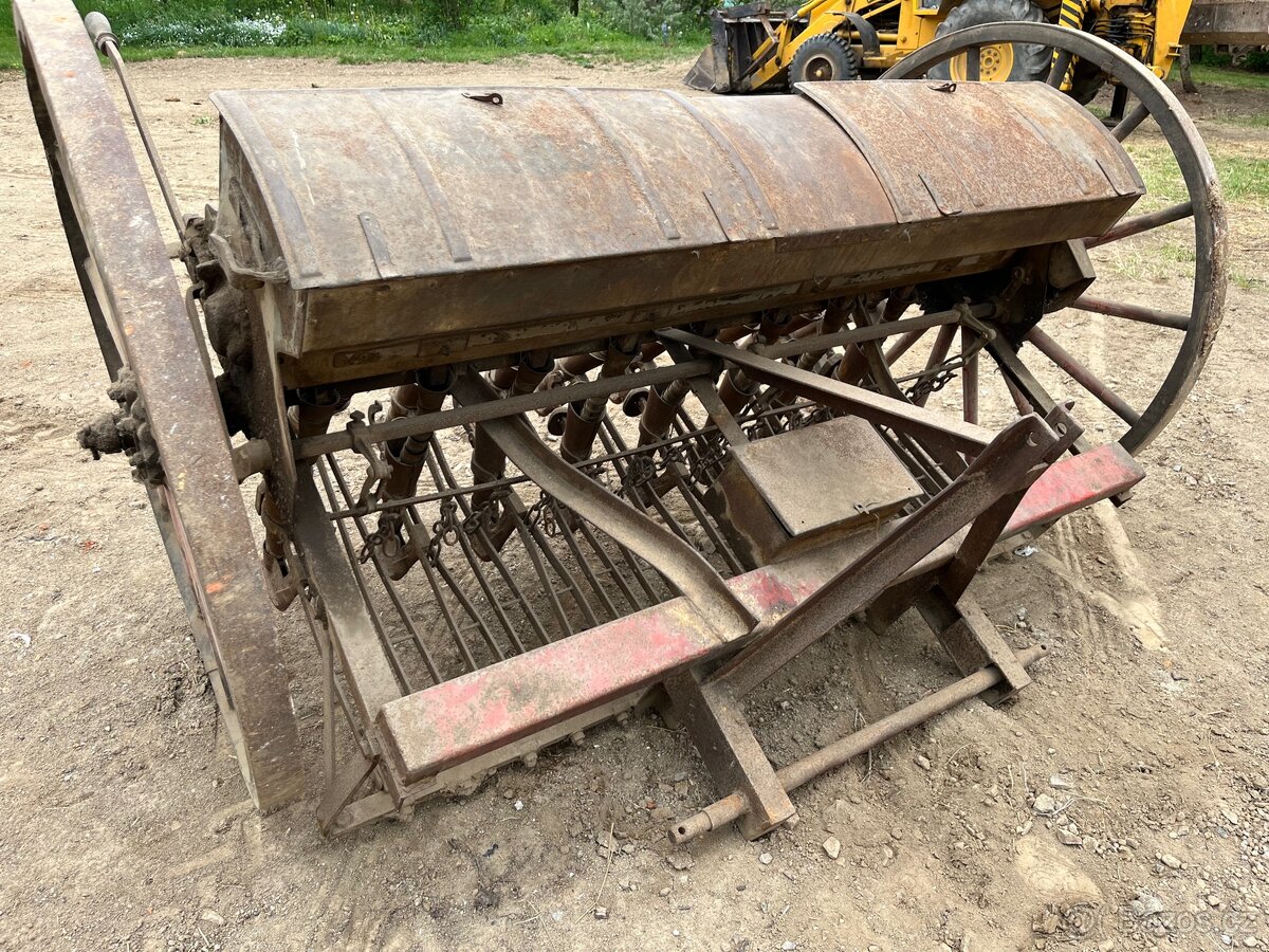 Sazečka na obilí - 3