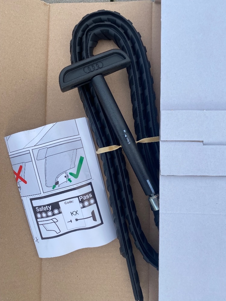 Příčníky-Střešní nosiče Audi Q8 - 3