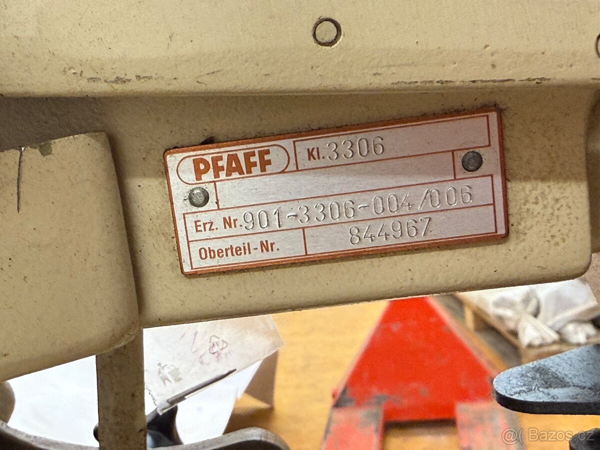 PFAFF 3306 Šicí stroj na knoflíky - 3