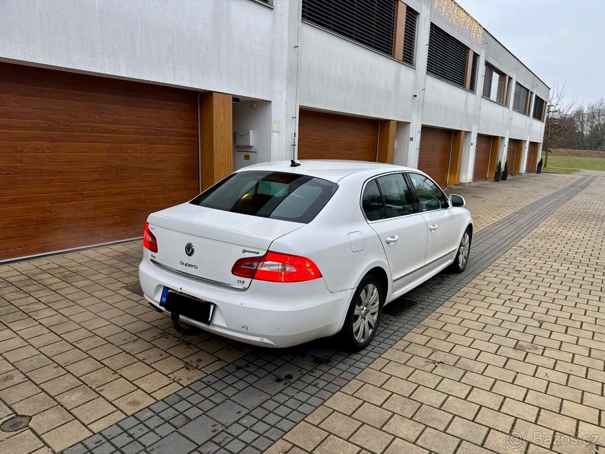 Superb 4x4 DSG 2.0 TDi 103Kw 2012, Webasto, tažné - 3