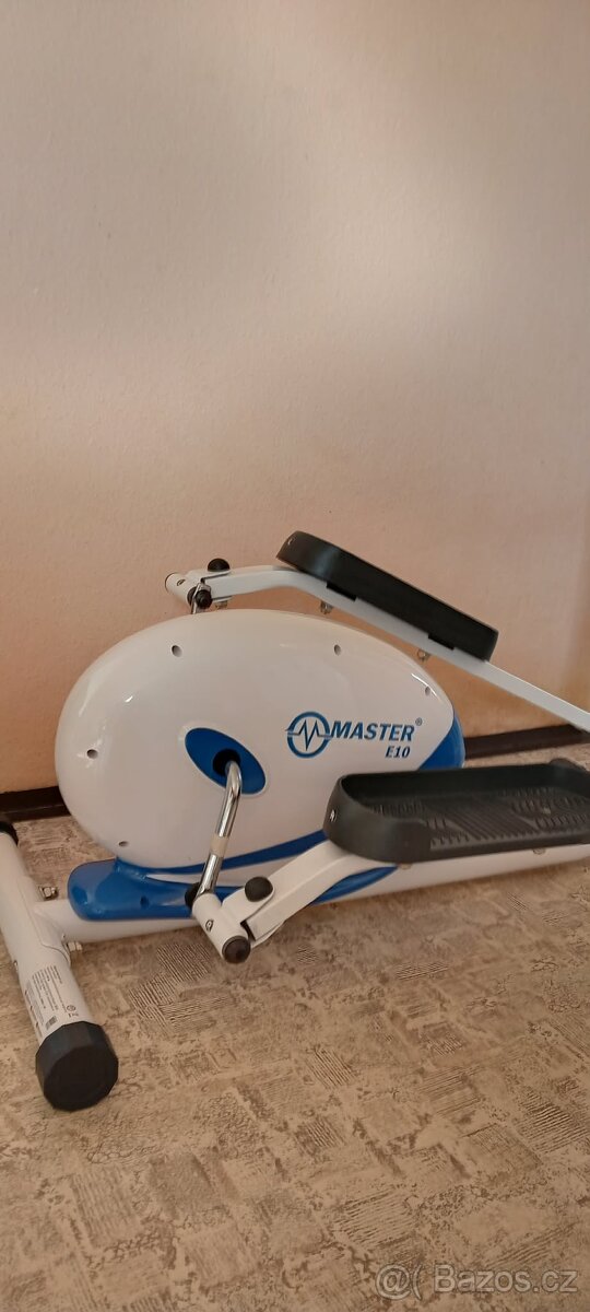 Magnetický eliptický trenažér Master R10. - 3