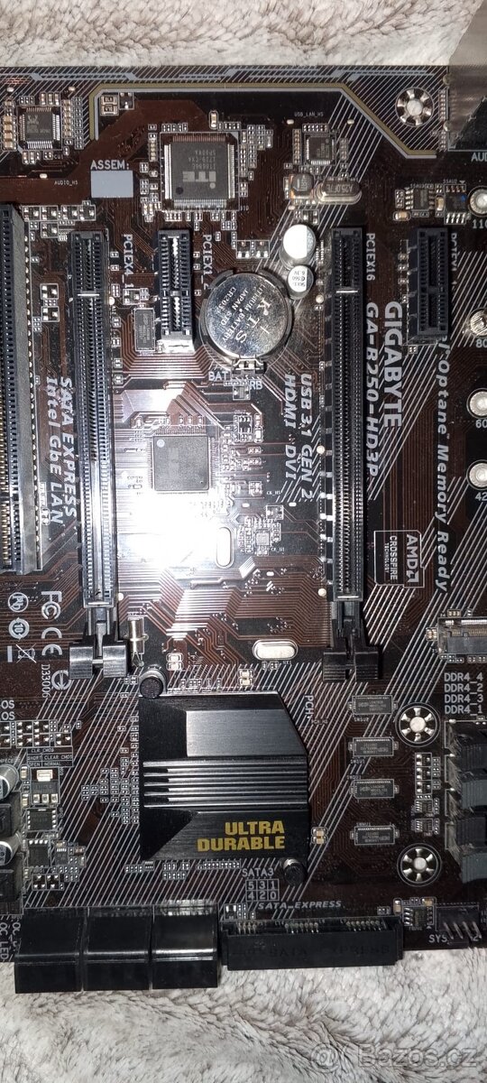 Gigabyte GA-B250-HD3P a Intel I5 6500 - 3