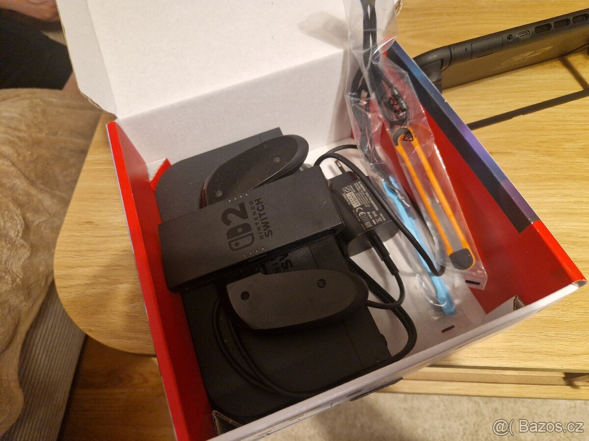 Nintendo Switch 2, zánovní, perfektní stav - 3