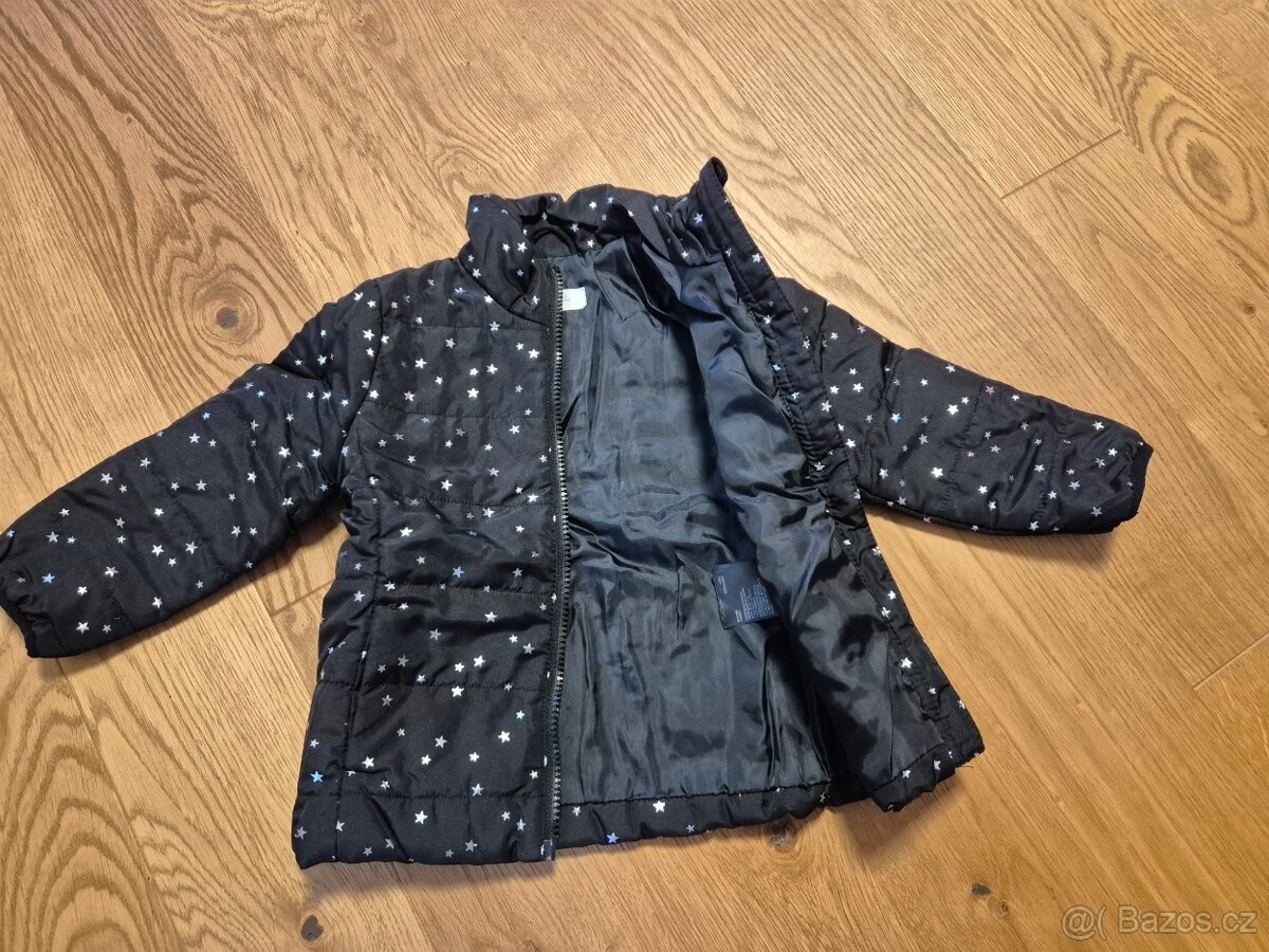 Bunda H&M černá s hvězdičkami, vel. 92 - 3