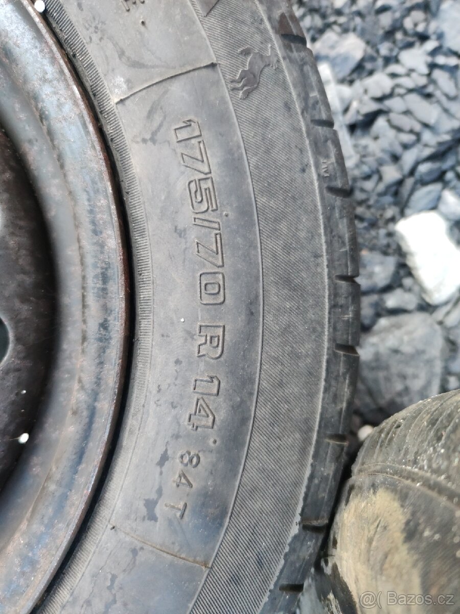 Kola renault 175/70 r14 - 3
