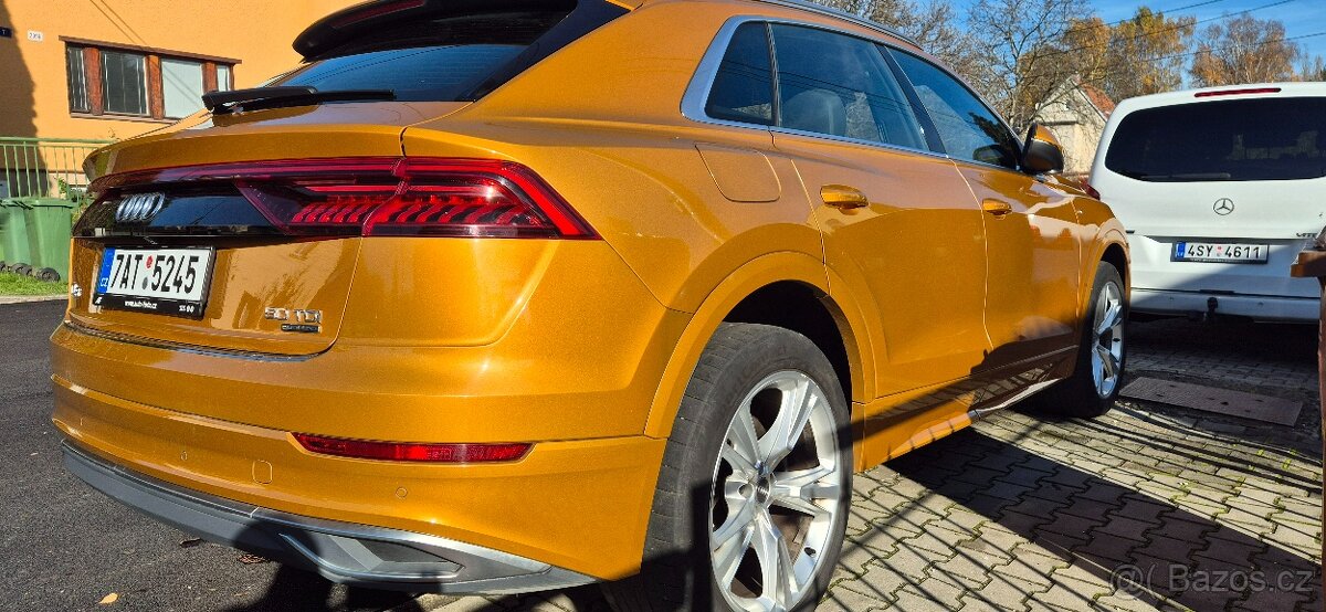 AUDI Q 8 - 3