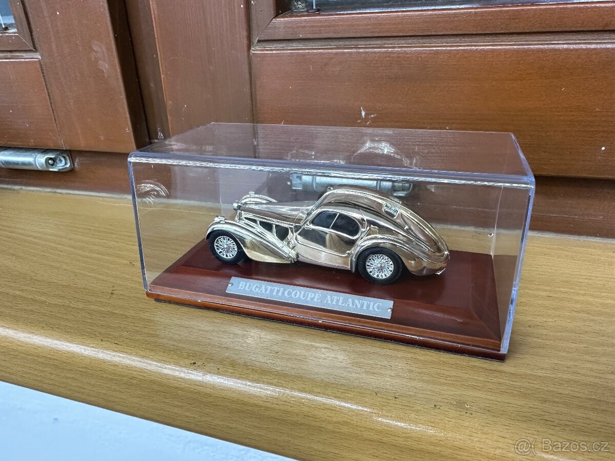 MODEL Bugatti Coupé Atlantic - 3