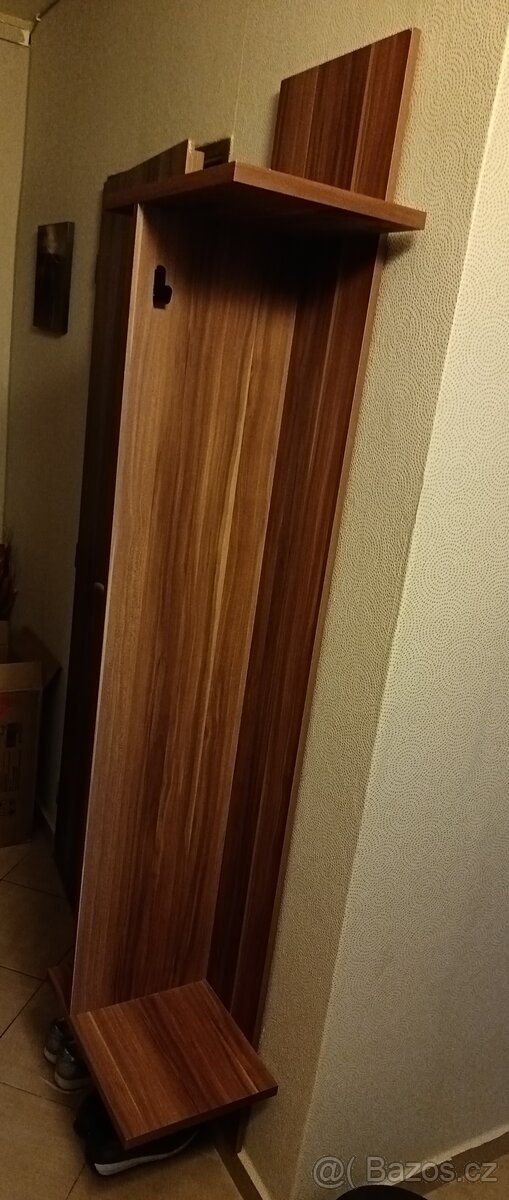 Věšák nástěnný - 3