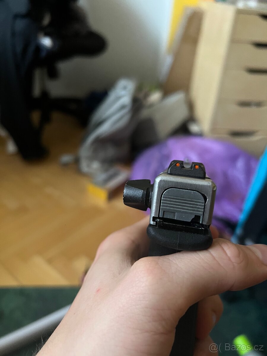 Glock 18c Airsoftka - 3