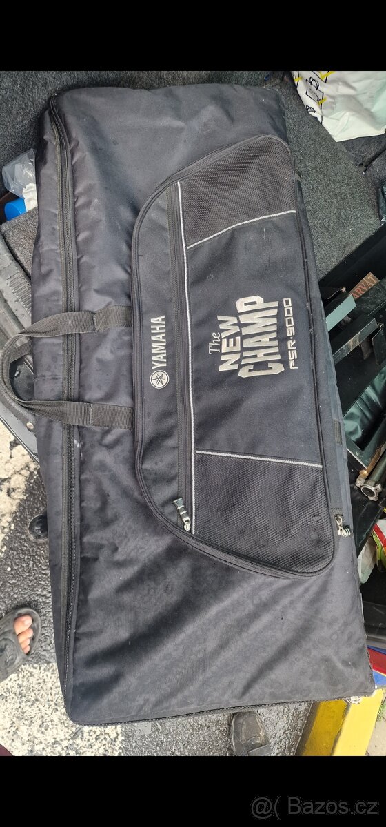 Klavesy Yamaha PSR-8000 - 3