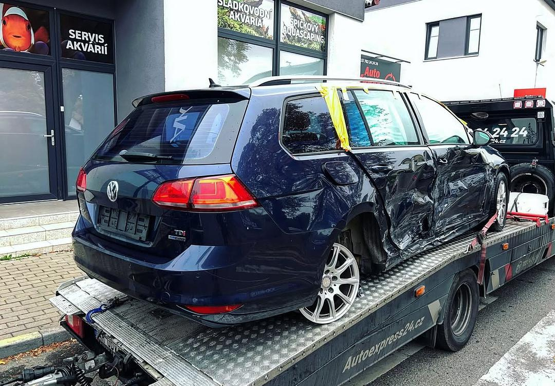 Vůz na náhradní díly VW Golf 7 kombi 2014 CLHA PYS LH5X - 3