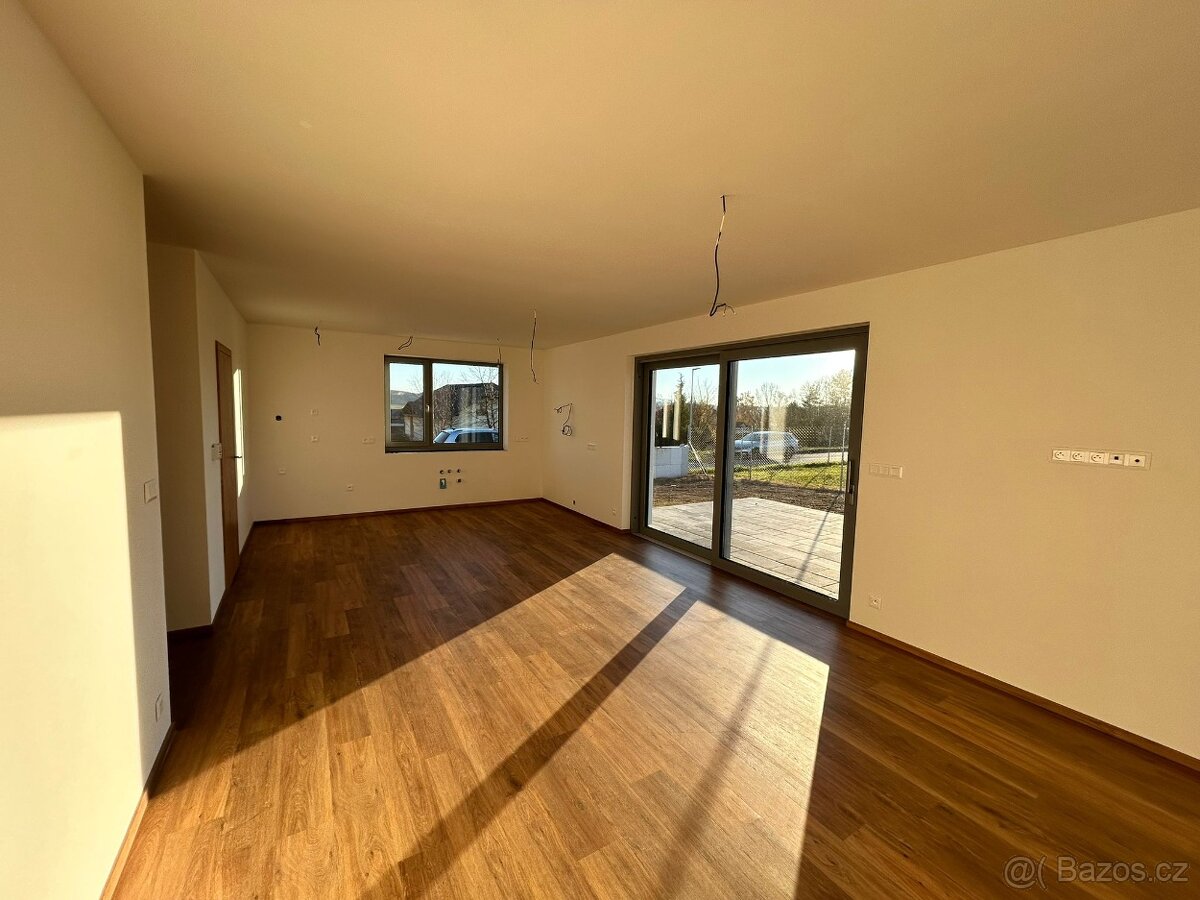 Pronájem RD 5+kk, Trhové Sviny - 3