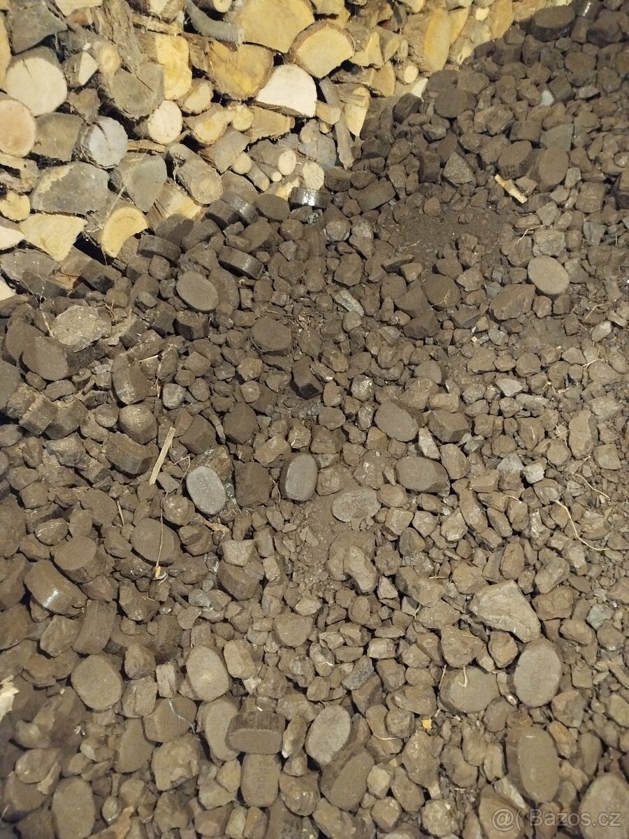 Uhlí a uhelné brikety Rekord - 3