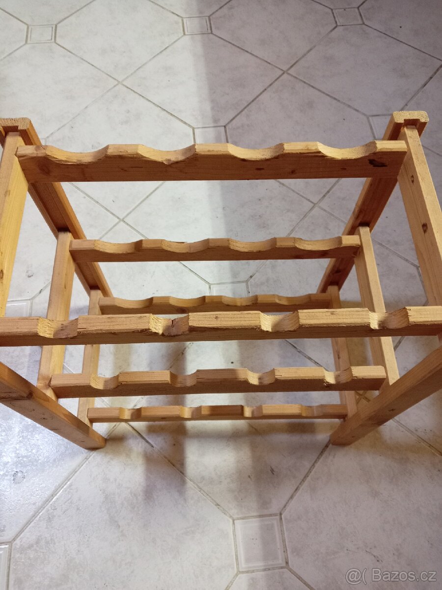 Dřevěný regál na víno - 3