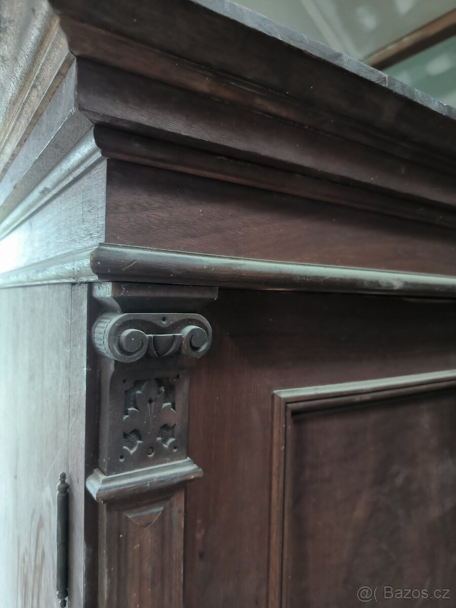 Starožitná skříň historická almara 2 kusy - 3