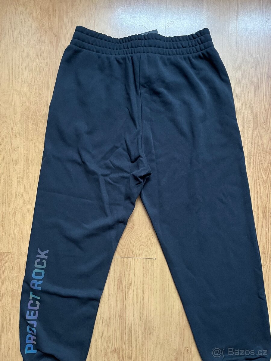 Nové tepláky UA - PROJECT ROCK - 3