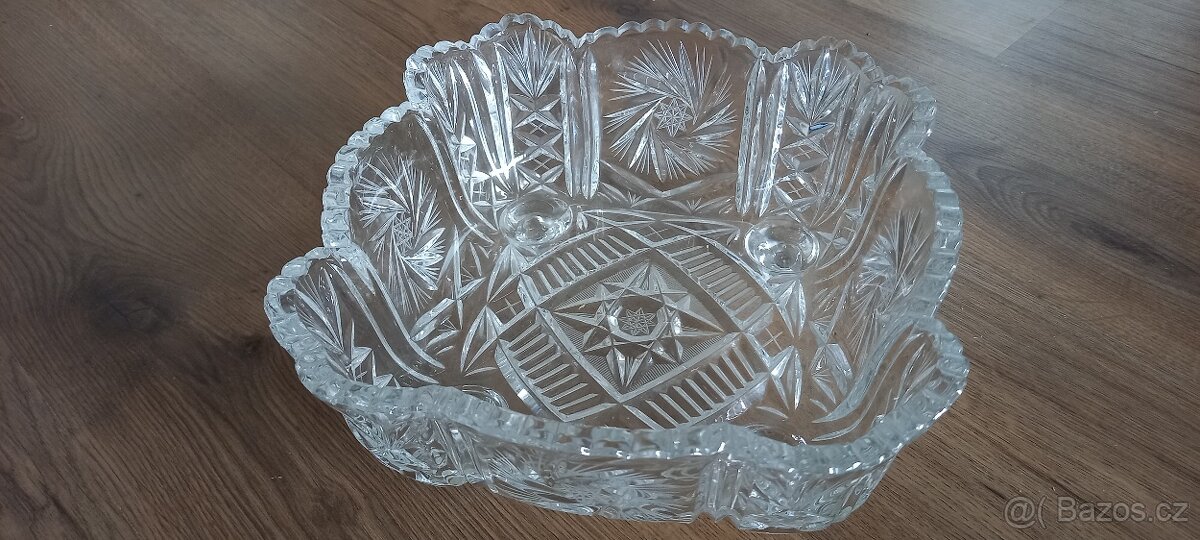 Broušené sklo mísy - 3