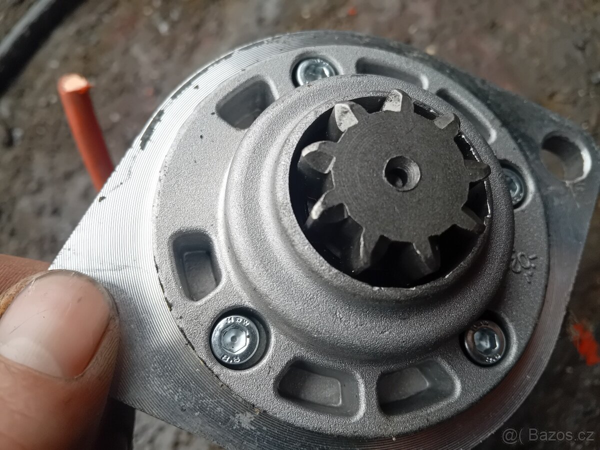 Redukovaný startér škoda 1203 - 3