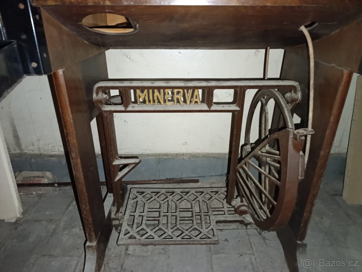 Šicí stroj MINERVA - 3
