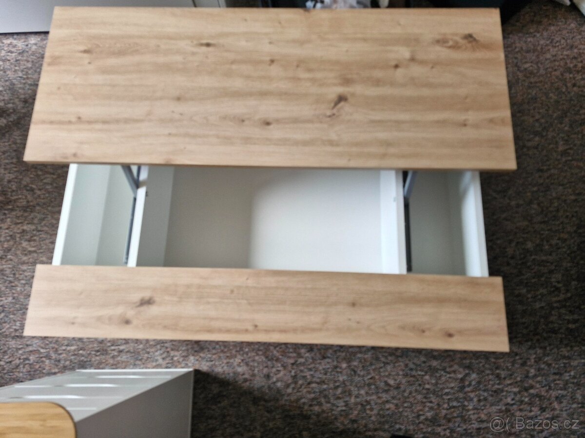 Nový rozkládací konferenční stolek - 3