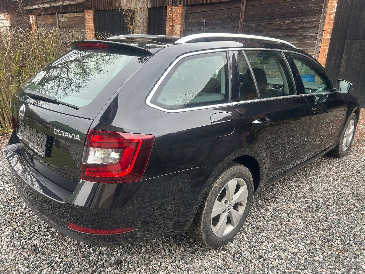 ŠKODA OCTAVIA 3 LIFT 1.4TSI 110KW DSG R.9/2017 129000KM - 3