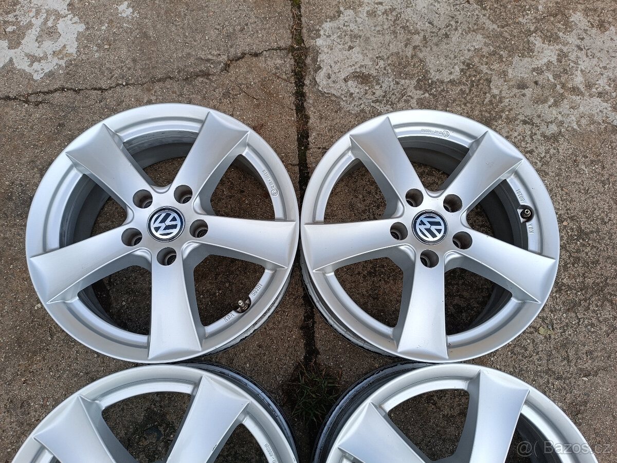 Superb III / Passat B8 - alu 6,5x16 et41 5x112 - 3