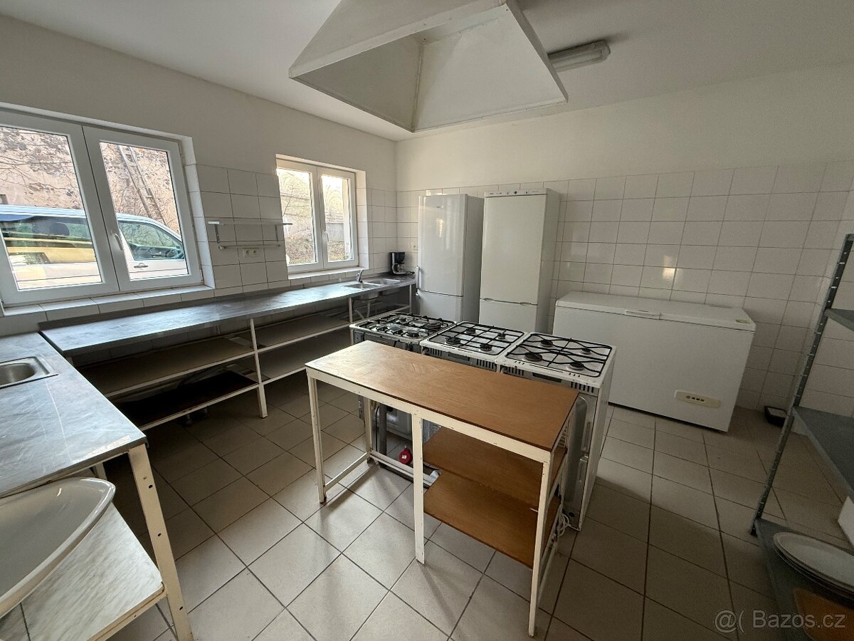 Pronajmu kuchyni, sklad - 3