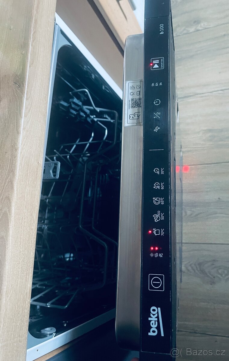 Vestavěná myčka Beko 60cm - 3