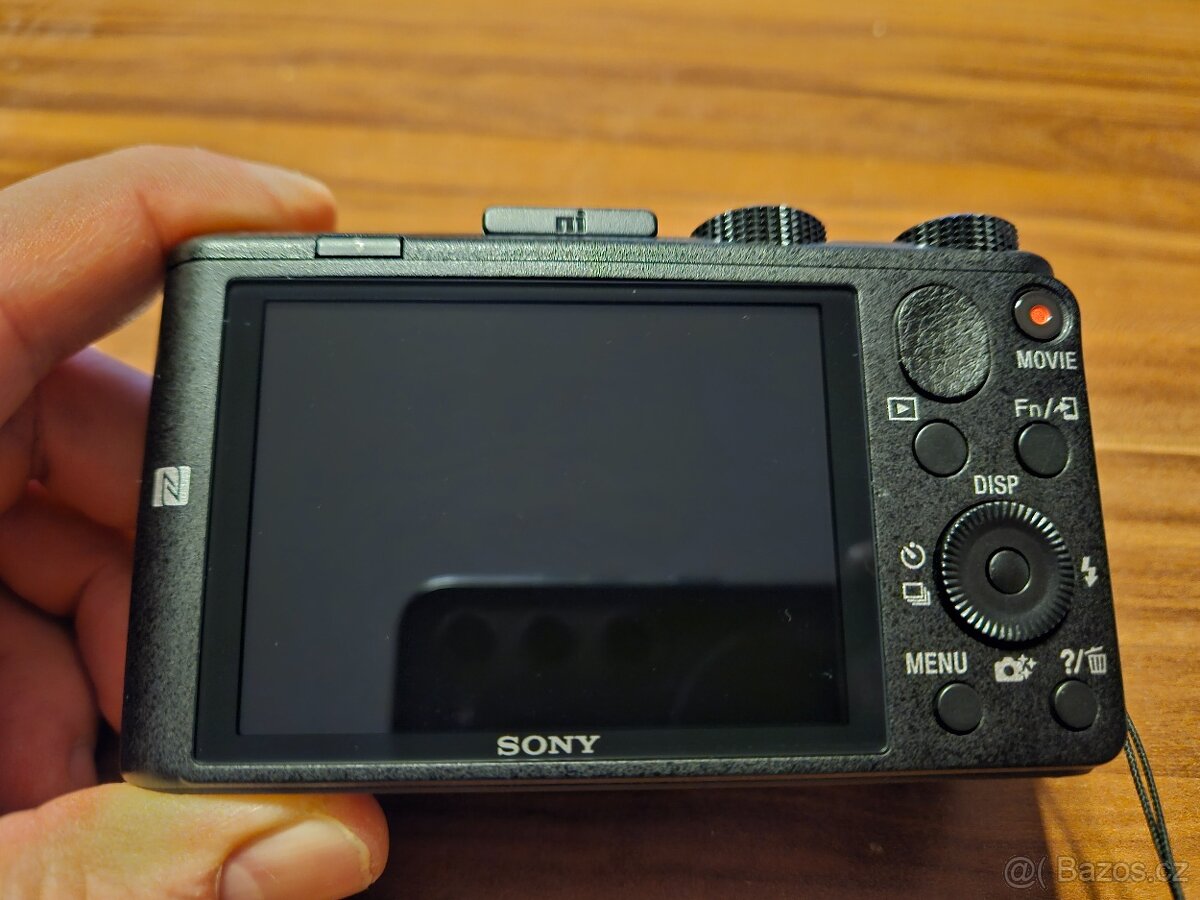 Sony DSC-HX60 - 3