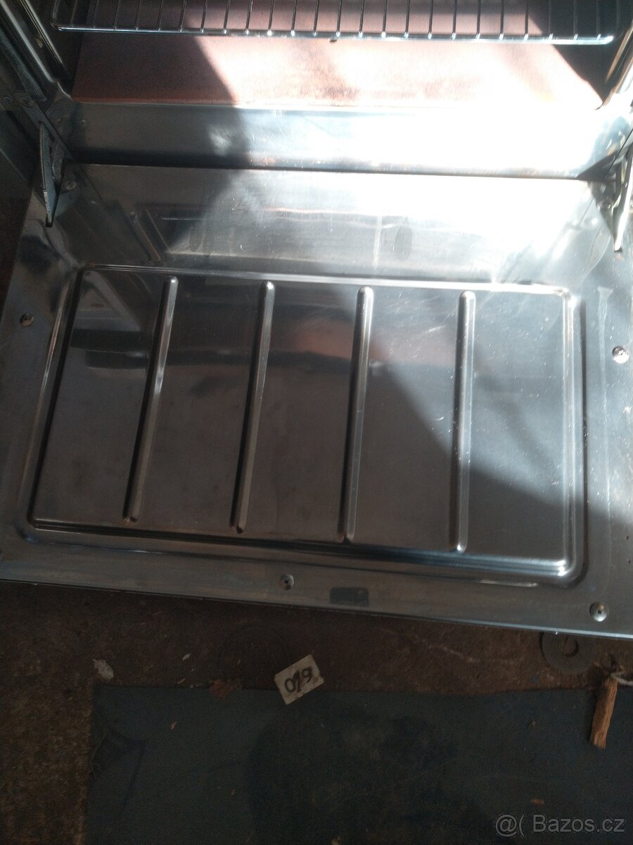 Gastro elektrický sporák 80x80 - 3