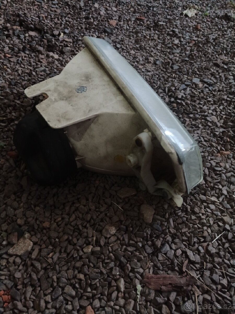 Levé přední světlo ZX - 3